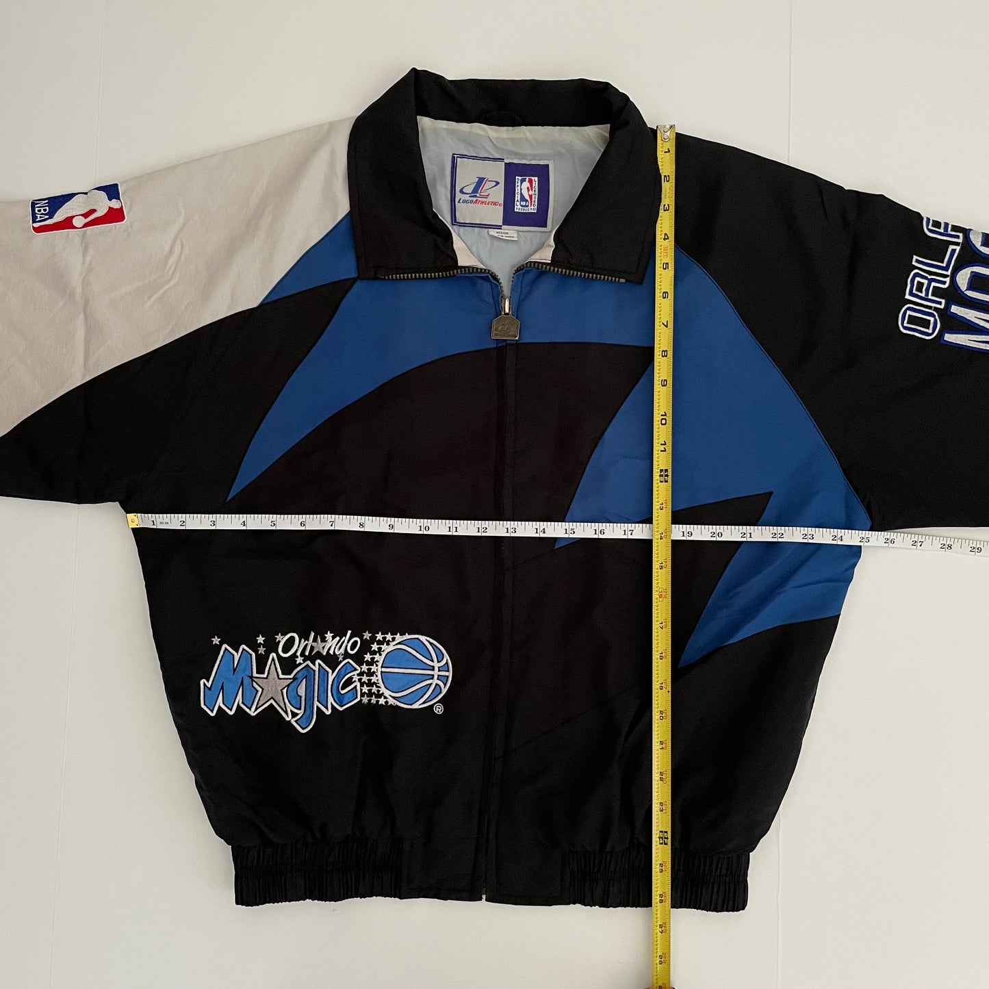 Vintage Orlando Magic LOGO ATHLETIC "Sharktooth" windbreaker size MEDIUM