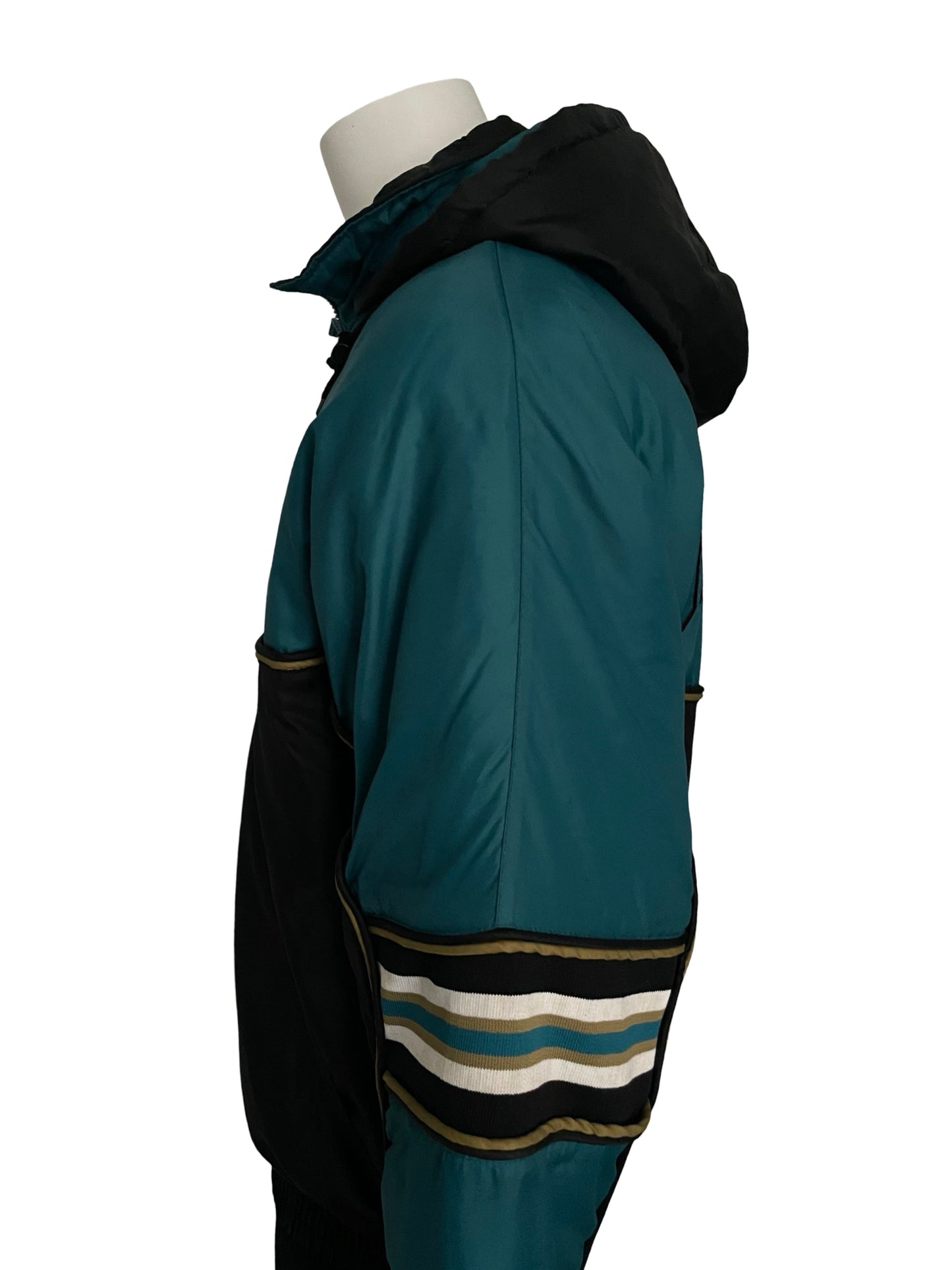 Vintage Jacksonville Jaguars jacket size MEDIUM