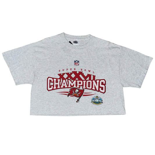 Vintage Tampa Bay Buccaneers Super Bowl XXXVII Champions crop top size LARGE