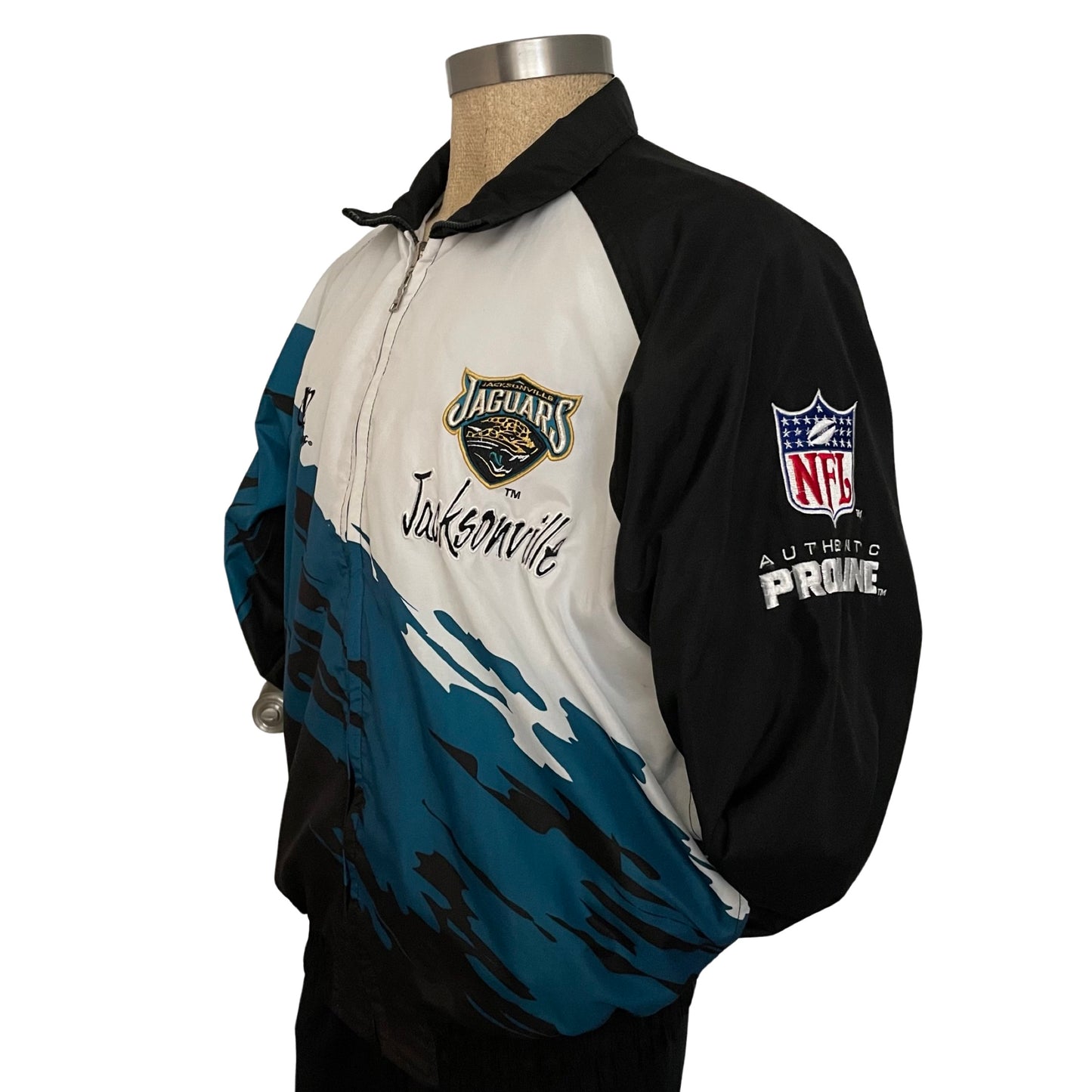 Vintage Jacksonville Jaguars LOGO ATHLETIC Splash windbreaker size MEDIUM